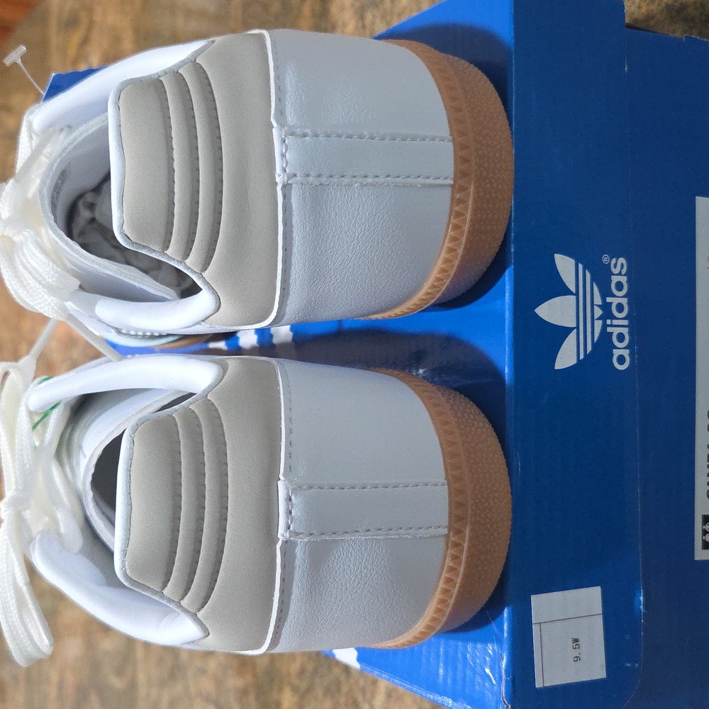 Beautiful Adidas Samba OG Tennis Shoes. Brand New! Unisex, M 8.5, W 9.5. - Picture 3 of 15
